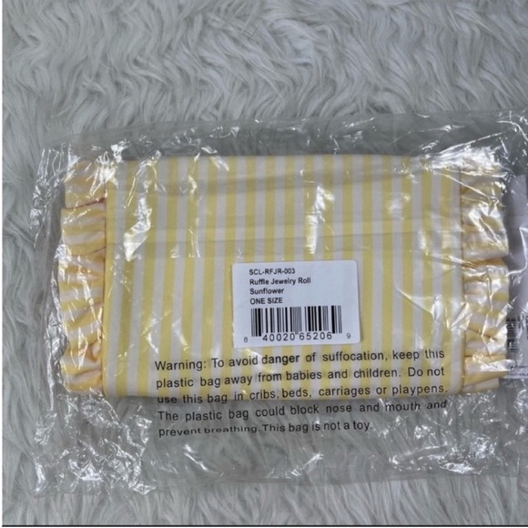 Stoney Clover Lane jewelry roll - Picture 4 of 4